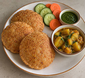 Bedmi Puri & Aloo Sabji Combo