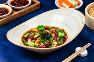 Assorted Vegetables In Mountain Chilli Sauce Gravy