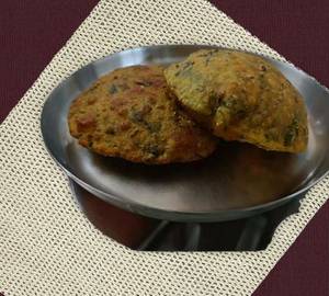 Methi Puri 4 Pic + Matar Ghuguni