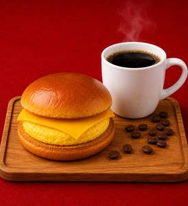 Americano+ Egg & Cheese Sandwich