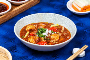 Shallow Cooked Prawns In Schezwan Sauce Gravy
