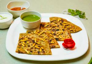 2 Sev Paratha With Dahi