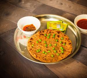 Sev matar paratha