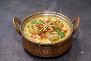 Dum Aloo Banarasi [serves 2, 500 ml]