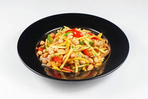 Raw Mango & Peanut Salad