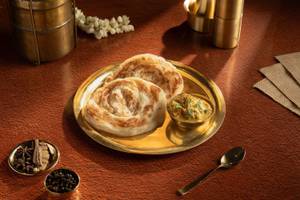 Paratha With Kurma