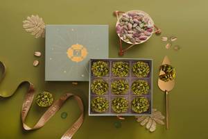 Specials Shahi Pista Barfi sweet Box