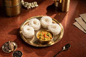 Idiyappam With Veg Kurma