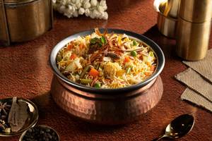 Handi Golconda Veg Biryani