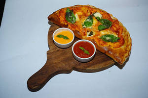 Calzone Pizza (10 Inch)