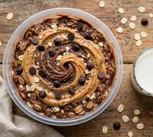 Iconic Choco Pb Crunch Bowl With Milk (250Ml) Combo