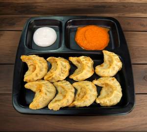 Chicken fried momos