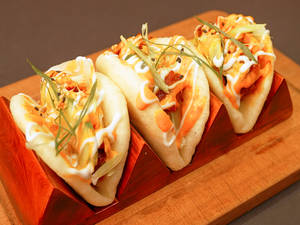 Paneer Hot Garlic Bao (3 Pcs)