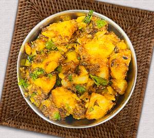 Achari Aloo