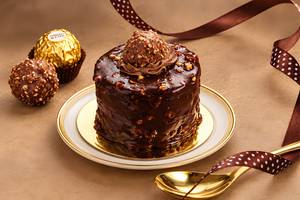 Ferrero Rocher Chocolate Premium Round Pastry
