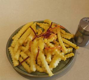 French fries [crinkle cut]