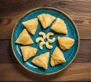 Kaju Samosa