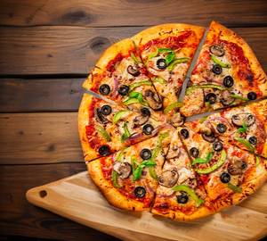 Veggie supreme pizza