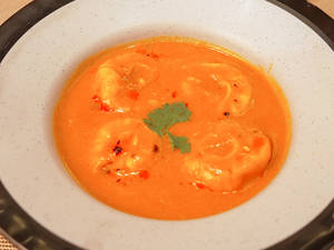 Veg Jhol Momo (4 Pcs)
