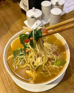 Chicken Thukpa