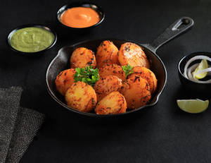 Classic Tandoori Aloo [10 Pcs].