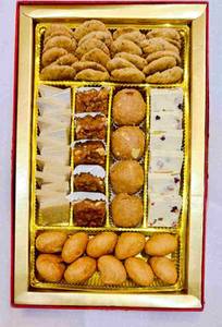 FOUR PLUS TWO BOX