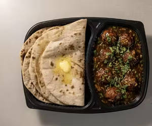 Manchurian Gravy + 3 Tawa Butter Roti