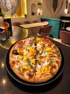 Paneer Maharani Pizza