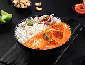 Dilliwala Paneer Makhani [Steamed Rice] Bowl.