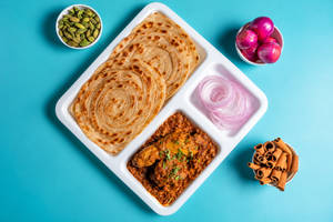 Chicken Kosha Lachha Paratha (2 Pcs) Bowl