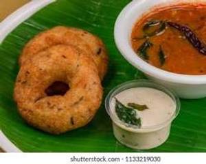 Medu Wada (sambhar, Chatni)