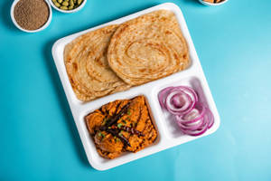 Kadhai Chicken Lachha Paratha (2 Pcs) Bowl