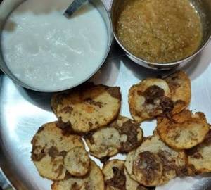 Kuttu pakodi, dahi , chatni 