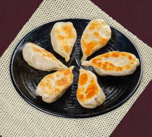 Paneer Pan Fried Momos 8-Pcs