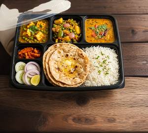Ghar Jaisi Veg Thali