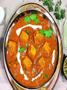 Soya Chaap Butter Masala
