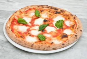 Margherita Classic Pizza