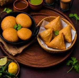 Kachori (4 Pcs) + Punjabi Samosa (4 Pcs)