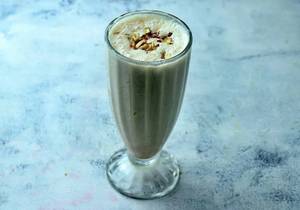 Afghan Dry Fruits Milkshake