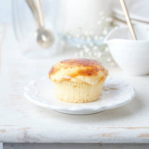 Creme Brulee Cupcake [1pcs]