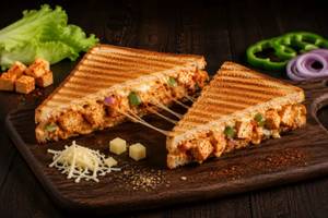 Peri Peri Paneer Sandwich