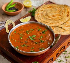 Dal Makhani & 2 Lachha Paratha