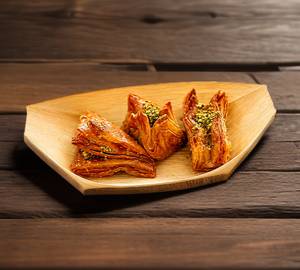 Baklava [1 Piece]
