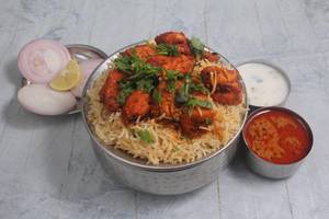 Chicken Biryani Boneless (4 Pcs Tikka)