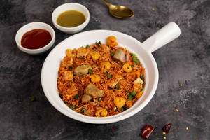 Schezwan Mix Fried Rice (non Veg)