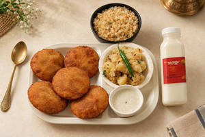 Rajgira Puri Bhaji With Khichdi And Chaas