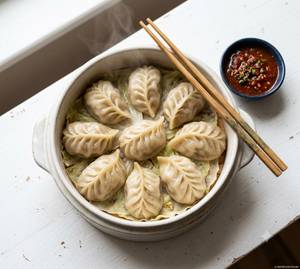 Sada Momos Steamed [8pcs]