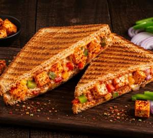 Peri Peri Paneer Sandwich