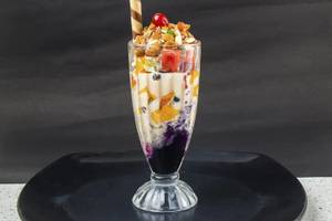 Fruits And Nuts Falooda