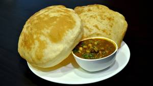 Chhole & Bhature